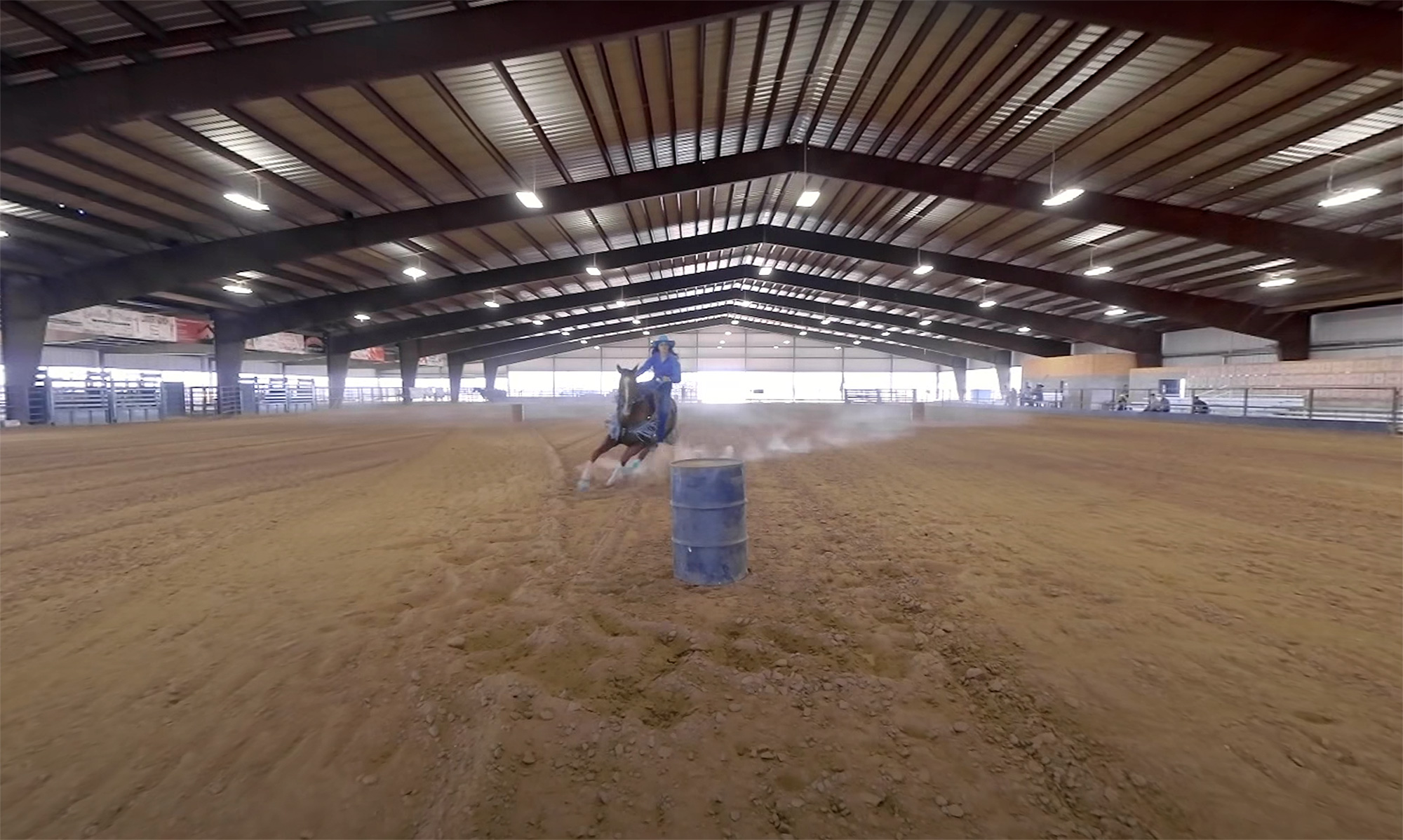 Start VR Video: Mustang Pavilion